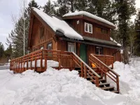 Cozy Woodland Escape: Scenic Cabin Retreat in Alpine, WY Hotels in Alpine