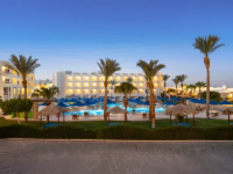 希爾頓逸林-沙姆沙伊赫鯊魚灣度假村 鄰近Shark‘s Bay Beach的酒店