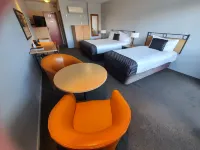 Off Broadway Motel