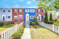 ~ Fenced Yard/BBQ Grill/4 Tvs ~ Cherry Blossom Luxury Getaway ~
