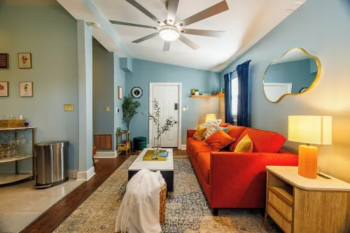 Stylish Chic Modern, Remodel, Private Yard Deck, Bourbon Trail, Airport, YumYum!