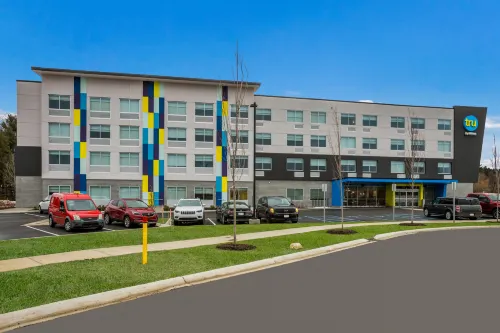 Tru by Hilton Traverse City - parking