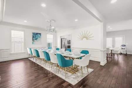 7 Bedroom 6,500 Sq Ft Masterclass Style Meets Elegance