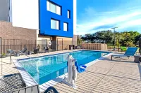 Hampton Inn & Suites by Hilton Sherman - Pools