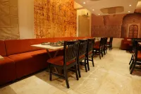 Hotel Naivedya - Aurangabad Отели в г. Waluj Bk.