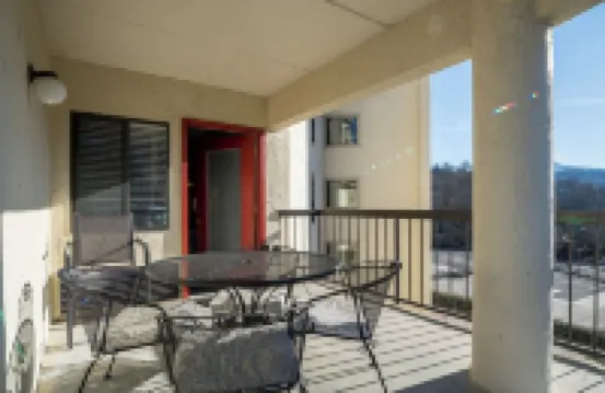 Spacious 3BD, 3BA Condo with En Suite Bathrooms, 10 min Walk to Anakeesta
