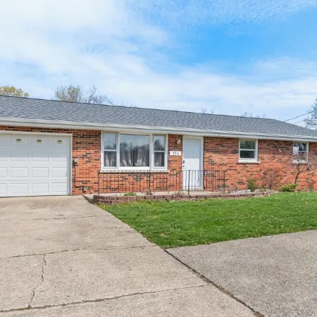 3 Miles to Ark! Basement Playroom with Video Arcade!