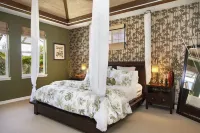 Luxury Zen Polynesian Penthouse & Gold Member Golf Privileges Option Hotels in Puako