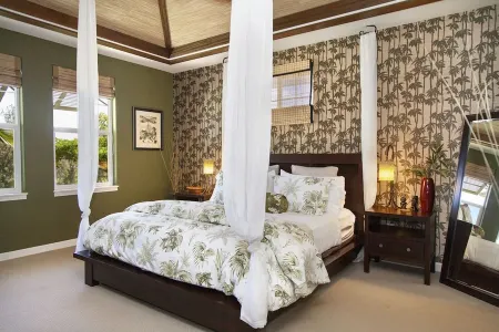 Luxury Zen Polynesian Penthouse & Gold Member Golf Privileges Option