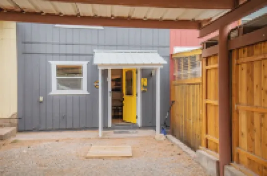 Modern condo walking distance to EVERYTHING.