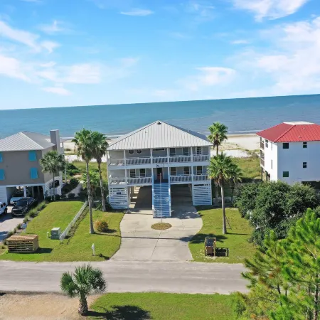 White Pelican by Pristine Property Vacation Rentals