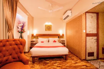 Hotel Prabha Palace Hotels near Meherabad