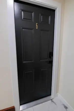 Dollhouse Downtown Отели рядом с достопримечательностью «Заказник Френдс оф Кримерс Филд эт Кримерс Филд Мигратори Уотерфоул»