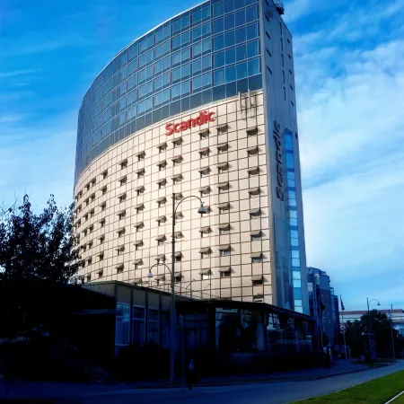 Scandic Opalen Отели рядом с достопримечательностью «Стадион «Уллеви»»