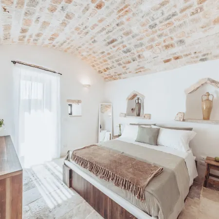Borgo Canonica Hotels in Cisternino