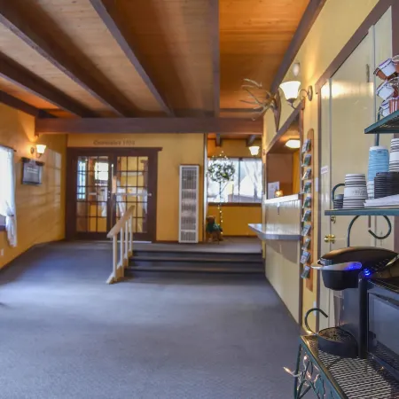 Alpine Lodge Red River