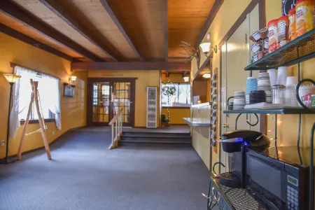 Alpine Lodge Red River