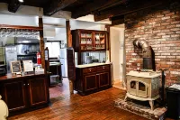 Brook Road Inn