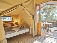 Camping Castell Montgri Hotels in Baix Emporda