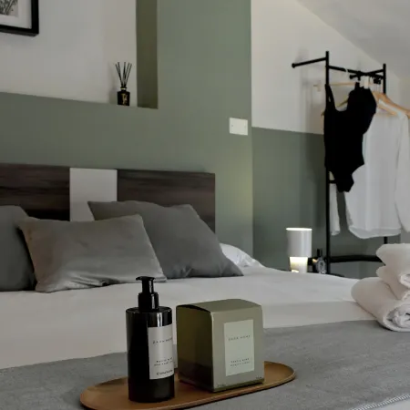 Poggio Al Lago Apartments & Rooms