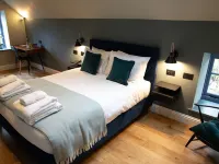The Nog Inn Hotels in Wincanton