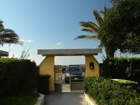 Amazing Holiday Home Near Pet Friendly Beach Hotels in Carrara