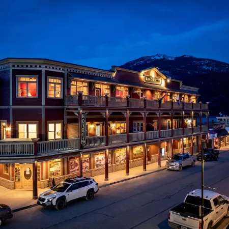Kaslo Hotel