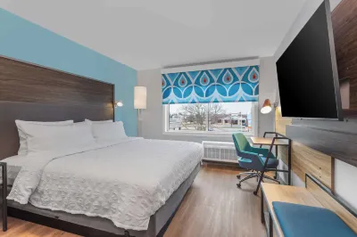 Tru by Hilton Janesville