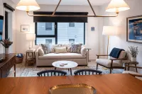 Powder Pines Retreat by Revelstoke Vacations - Wifi