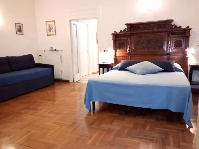 B&B Amedeo Hotels in Chiaia
