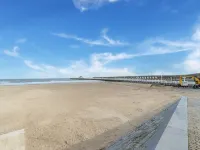 Seaside Comfort in Center