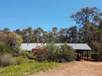 Jarrah Grove Forest Retreat - Adults Only Luxury Chalet