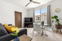 Cacique by Otium