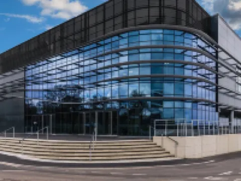Cove Road Houses by Redwood Stays Hotels in Farnborough