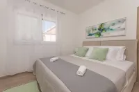 Villa Summer House - Villas