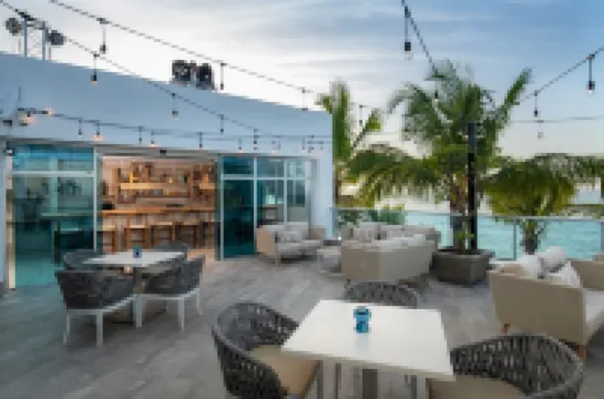 อพาร์ทเมนท์ 1 ห้องนอนที่สุดยอดวิวสระว่ายน้ำ B