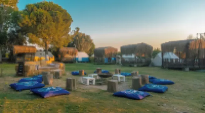 莫娜豪華露營大篷車套房