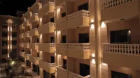 La Zona Continental Hotel Hotels near Muhaisnah 4, Wasl Oasis 2