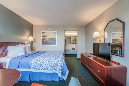 Ozark Junction Mountain View by OYO Отели рядом с достопримечательностью «Holiday Mountain Resort»