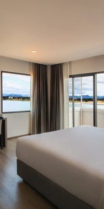 สวีท พร้อมวิวแม่น้ำ ปลอดสูบบุหรี่