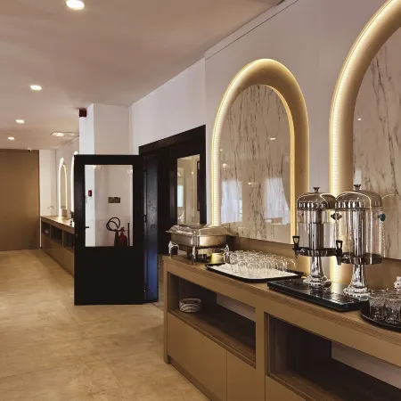 Dorana Art Hotel