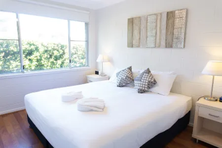 Fingal Bay Holiday Park