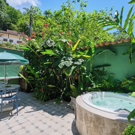 Pousada Pontal Gardens