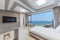 Hayanjip (Blue Road Town Pension