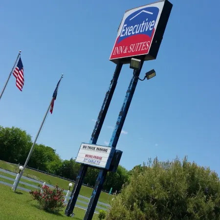 Executive Inn and Suites Waxahachie