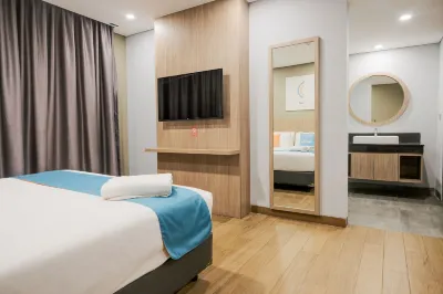 Sans Hotel Puri Indah Jakarta Hotel di Jakarta Barat