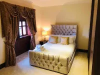Beautiful 4-Bed Villa in Glasgow Hotels near Glasgow Prestwick Airport