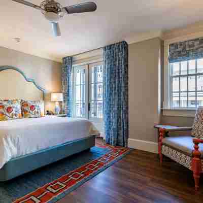 The Pearl Hotel Rooms