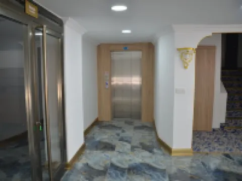 ปิเยซ โอเทล โรงแรมในอันตัลยา