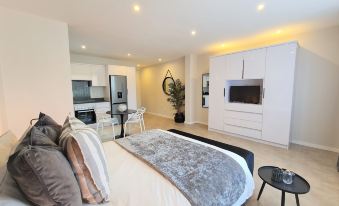 Mint Apartments Greenside